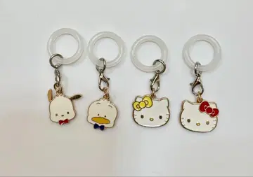 산리오 메지루시 액세서리 키티 미미 포차코 페클