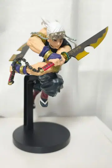 우즈이 텐겐 피규어 귀멸의 칼날