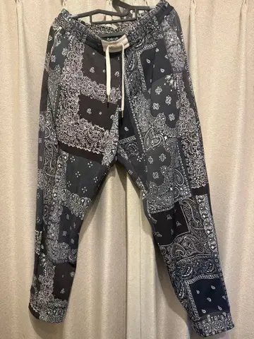 페이즐리 무늬 네이비 팬츠