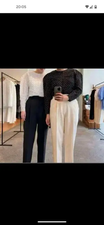 [ 미사용 새상품 ] OHGA 테이퍼드 터크 팬츠 블랙 S