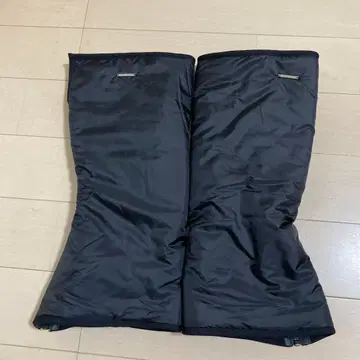 안사네스 블랙 레그 워머 지퍼 포함