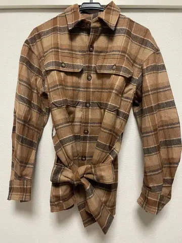 브라운 계열 체크 긴팔 셔츠 리본 포함