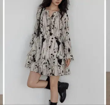 애프리콧 라운드넥 빈티지 원피스 S