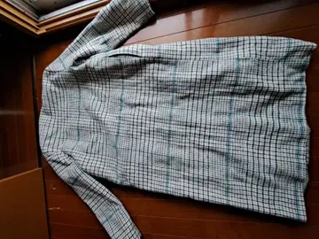 체크 무늬 퀼팅 롱 코트 M 사이즈