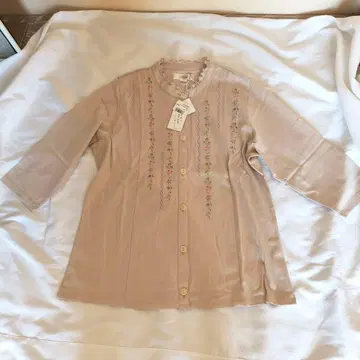 미사용 Filare 마리무라 베이지 꽃무늬 자수 7부 소매 셔츠 11R