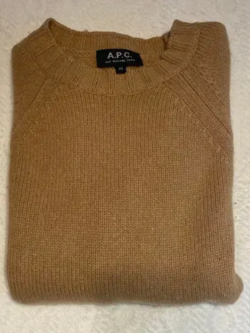 A.P.C. 베이지 니트