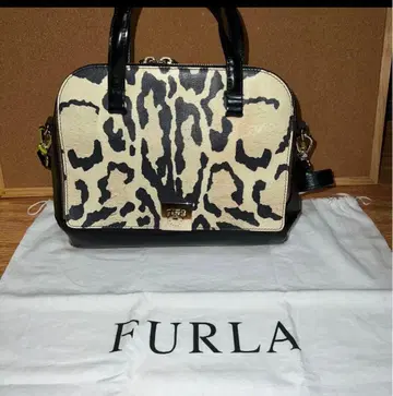 훌라 에나멜 애니멀 무늬 천연 가죽 2웨이 숄더백