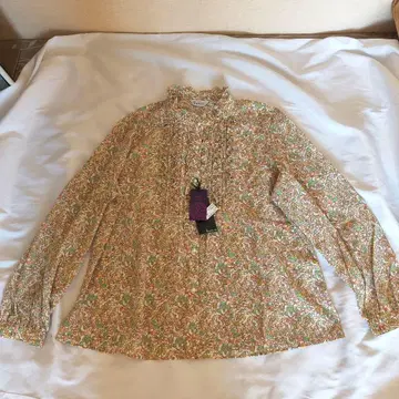 미사용 Savoir 프릴 장식 꽃무늬 긴팔 셔츠 L 펄 버튼