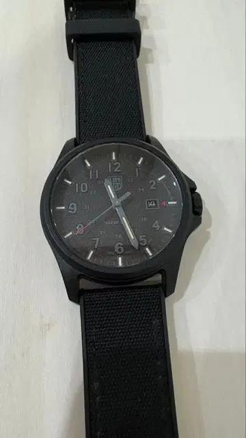 루미녹스 손목시계