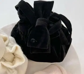 epine 리본 개더 백 블랙