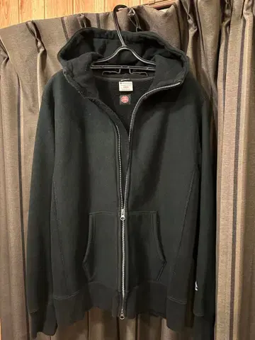 Champion Reverse Weave 윈드스토퍼