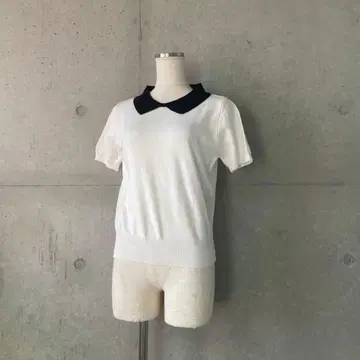 택 포함 새상품 카라 부착 반팔 니트 화이트 M