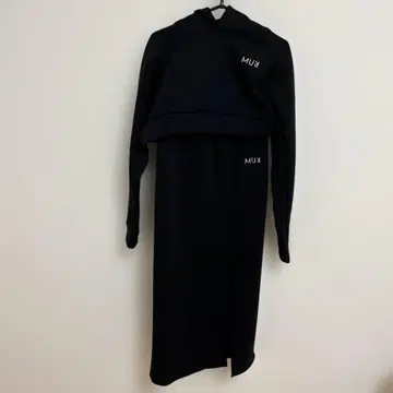 MURUA 후드 부착 셋업 블랙