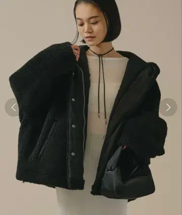 새상품 택 포함 [GALLARDAGALANTE] 리버서블 보아 블루종