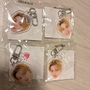 TREASURE 도영 캡슐 토이 가챠가챠 얼굴 아크릴 키링 희로애락