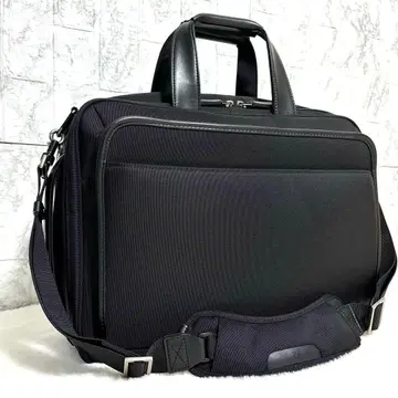 미사용급 ace. 비즈니스 백 PC 수납 2way 대용량 A4 B4