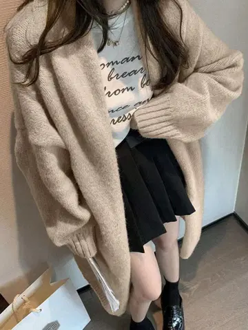 새상품  오버 사이즈 XL 니트 가디건 베이지 계열