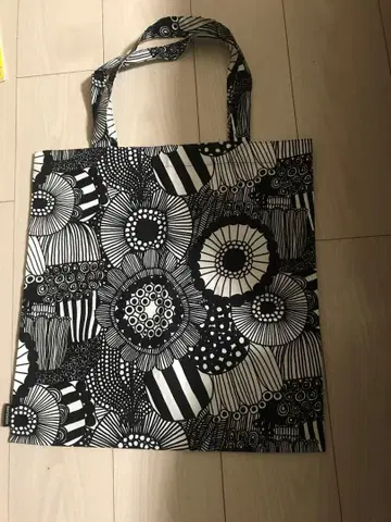 마리메꼬 marimekko 토트백 몇 회 사용