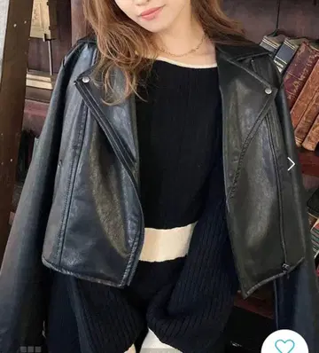 RESEXXY 블랙 가죽 자켓 숏 기장