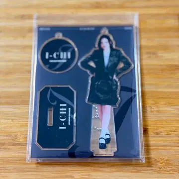 ONELOVEONEHEART 러브원 이치 아크릴 스탠드