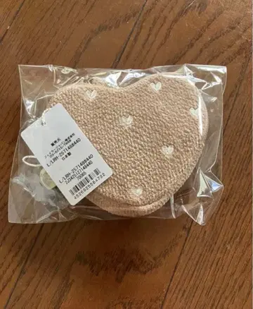 [ 미사용 새상품 ] FEILER 러브러리 하트 하트형 파우치 베이지