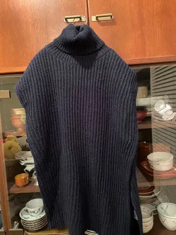 ALYSI 네이비 터틀넥 니트 롱베스트