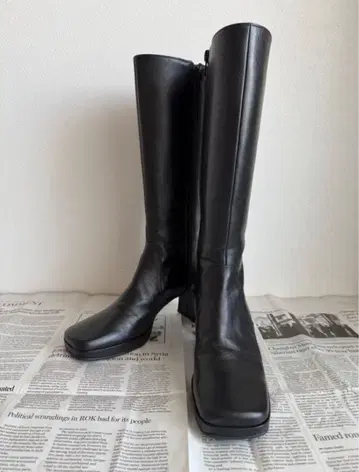 [ WAG ] (새상품급) 천연 가죽 스퀘어토 블랙 롱 부츠 23cm