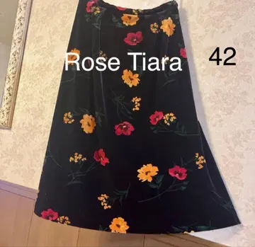 새상품급 빅 사이즈 42 로즈 티아라 꽃무늬 스커트