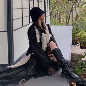 블랙 튤 레이스 롱 코트