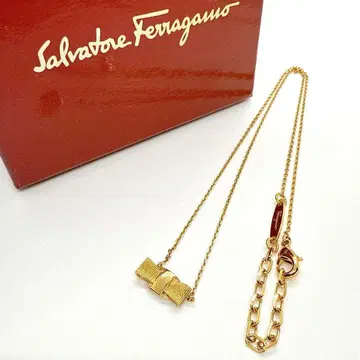 [ 새상품급 ] FERRAGAMO 바라 리본 목걸이 골드 페라가모