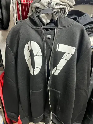 블랙 후드티 07 IRREPLACEABLE