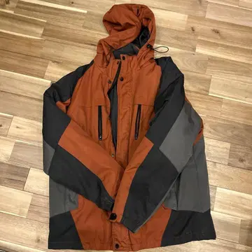 오렌지 그레이 블랙 마운틴 파카