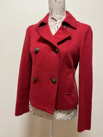 쿠미쿄쿠 피 코트 빨간색 L 사이즈