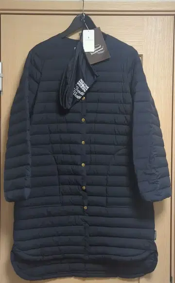 트래디셔널 웨더웨어 아클리 롱 다운 코트 네이비 34