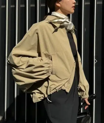 GALLARDAGALANTE 유틸리티 숏 블루종 베이지