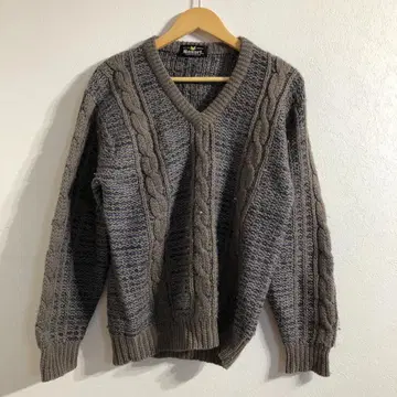 Sunset V넥 스웨터