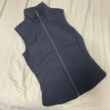 새상품급 lululemon 룰루레몬 베스트 다운 베스트 다운 자켓 블랙