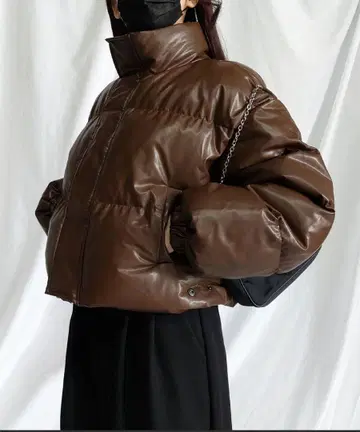 me+em select 인조 가죽 숏 퍼 다운 자켓 브라운
