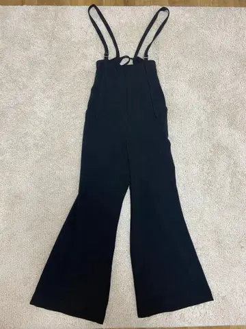 JEANASIS 블랙 살로펫 플레어 팬츠 여성용 올인원