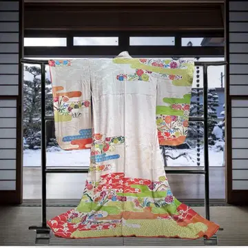 순수 실크 후리소데 꽃과 노을 아이보리 쇼와 레트로