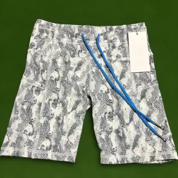 charbon 스네이크 스킨풍 숏팬츠 택 포함 새상품