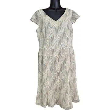 JURIAE 줄리에 원피스 크림 9AR V넥 프렌치 슬리브