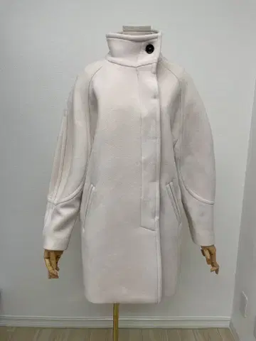 화이트 울 코트 스탠드 카라