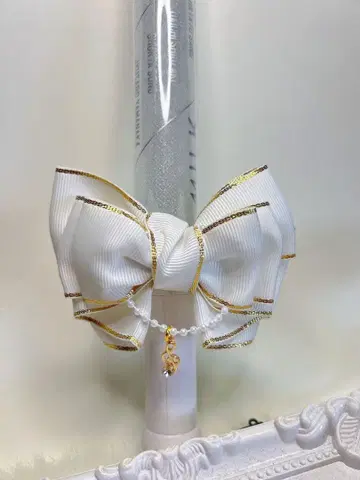 음표 참 포함 리본 화이트