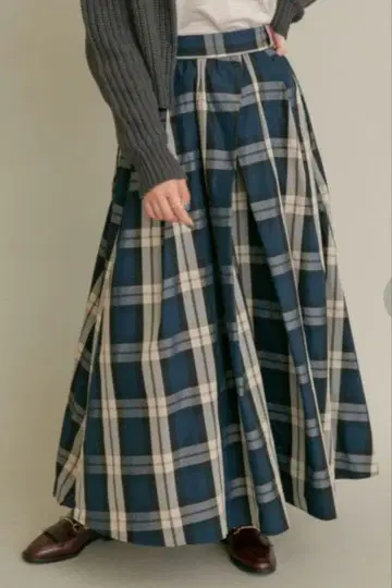 [ 즉시 구매 OK ] 에이미 로우 마드라스 체크 턱 스커트 블루