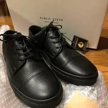 PUBLIC TOKYO 스트레이트 팁 가죽 스니커즈