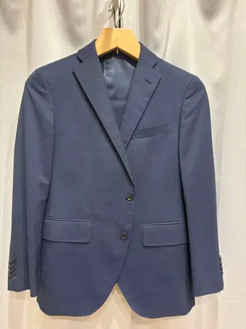 네이비 비즈니스 정장 쓰리피스