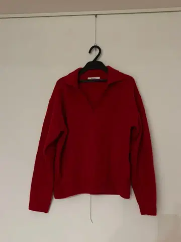 URBAN RESEARCH 빨간색 V넥 긴팔 니트