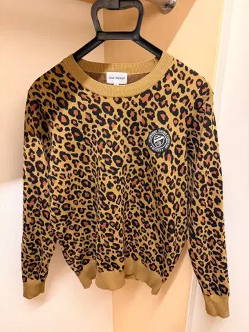 Jack Bunny!! 레오파드 무늬 스웨터 사이즈 4 M