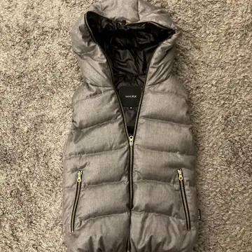 새상품, 미사용 DUVETICA 다운 베스트 그레이 36